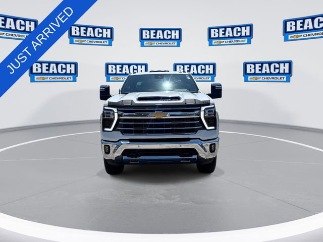 Used 2025 Chevrolet Silverado 2500 LTZ w/ LTZ Convenience Package AWD/4WD image 3