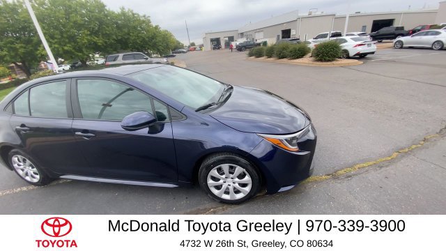 Used 2025 Toyota Corolla LE FWD image 2