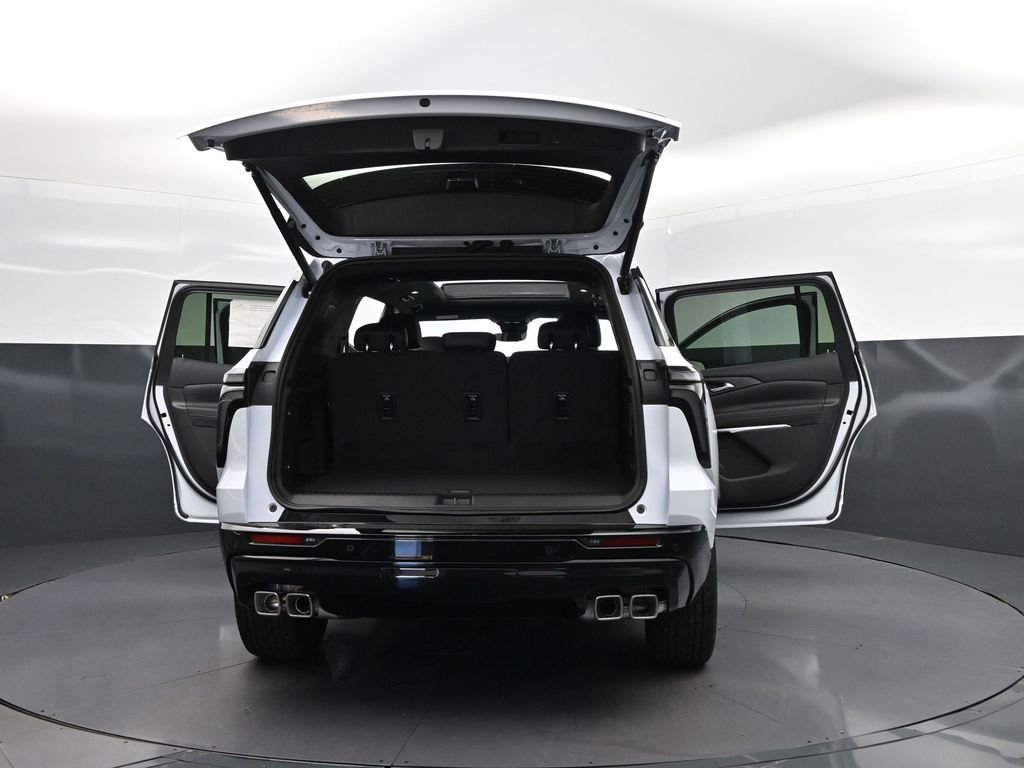New 2026 Chevrolet Traverse RS FWD image 32