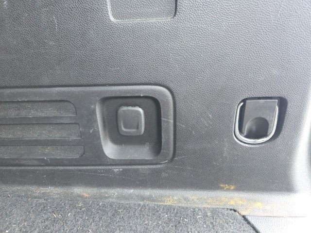 Used 2023 Chevrolet Traverse LT FWD image 12