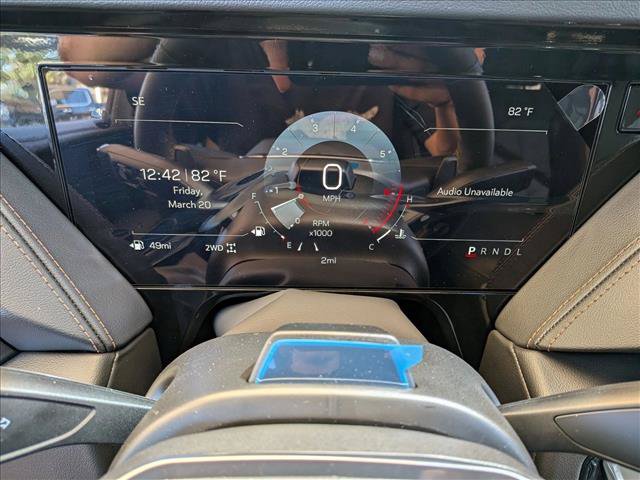 New 2026 GMC Yukon AT4 w/ AT4 Premium Plus Package AWD/4WD image 10