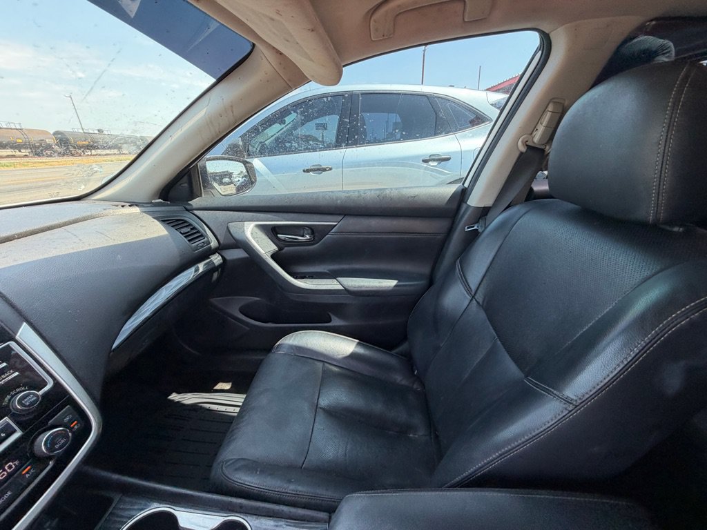 Used 2018 Nissan Altima 2.5 SL FWD image 12