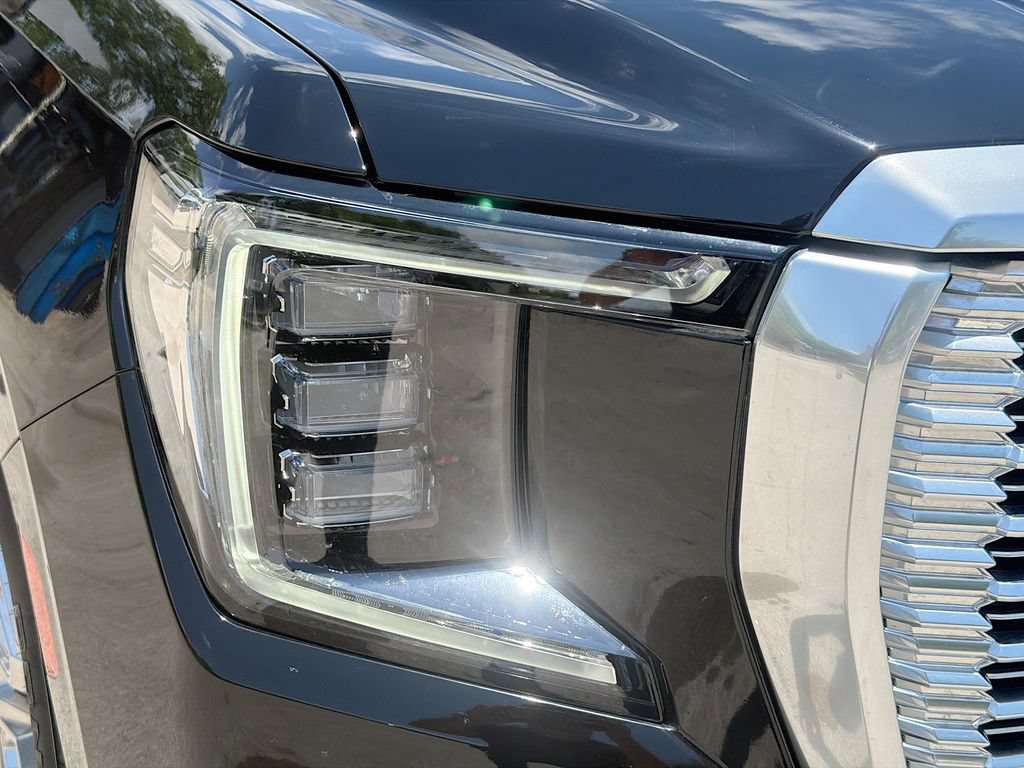 Used 2023 GMC Yukon Denali AWD/4WD image 35