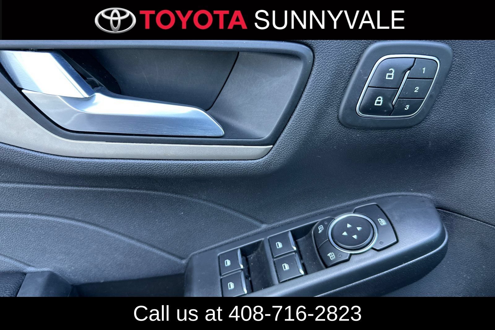 Used 2022 Ford Escape SEL w/ Technology Package FWD image 15