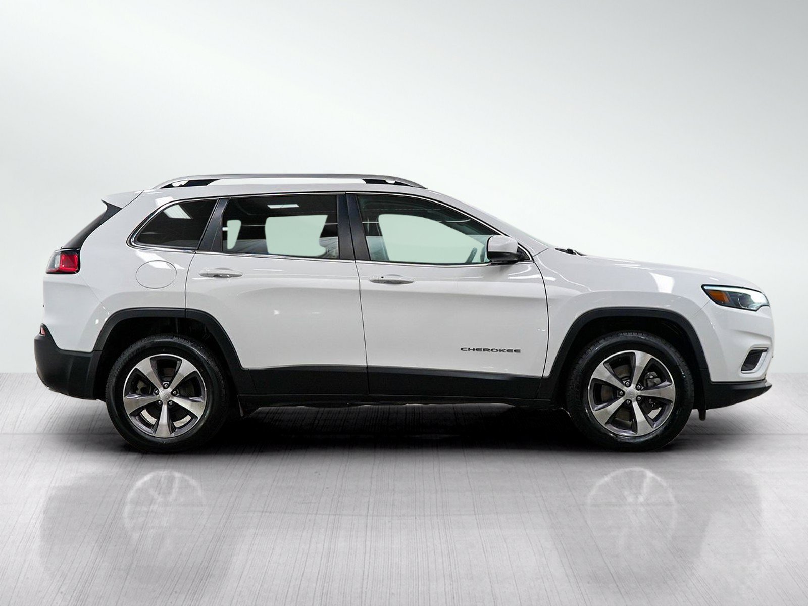 Used 2020 Jeep Cherokee Limited AWD/4WD image 6