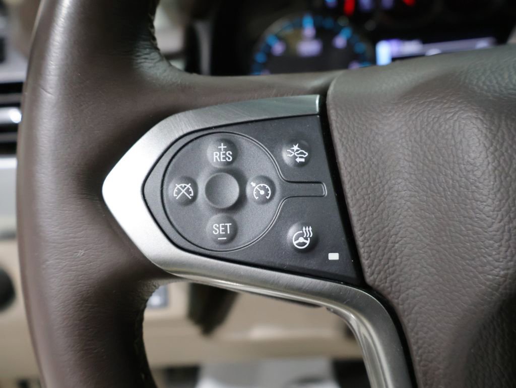 Used 2015 Chevrolet Suburban LTZ AWD/4WD image 35