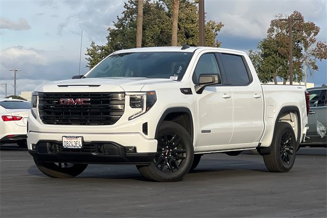 Used 2025 GMC Sierra 1500 Elevation image 8