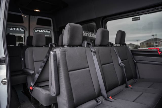 Used 2024 Mercedes-Benz Sprinter 2500 image 29