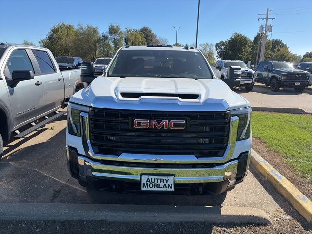 New 2026 GMC Sierra 2500 Pro image 8