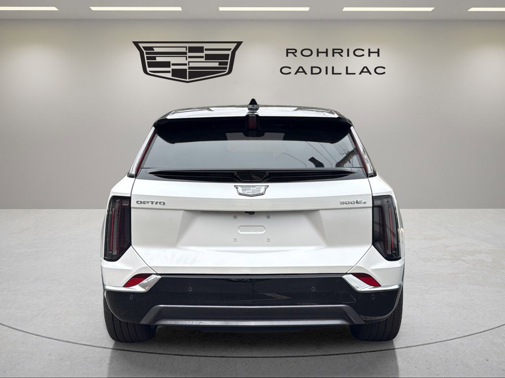Certified 2025 Cadillac Optiq Luxury 2 image 5
