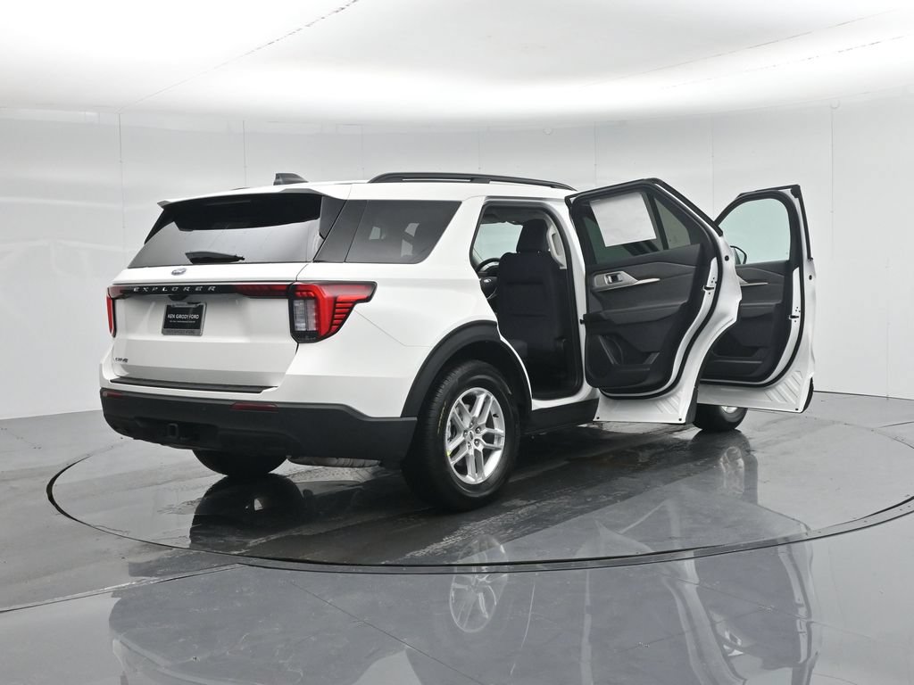 New 2026 Ford Explorer Active RWD image 31