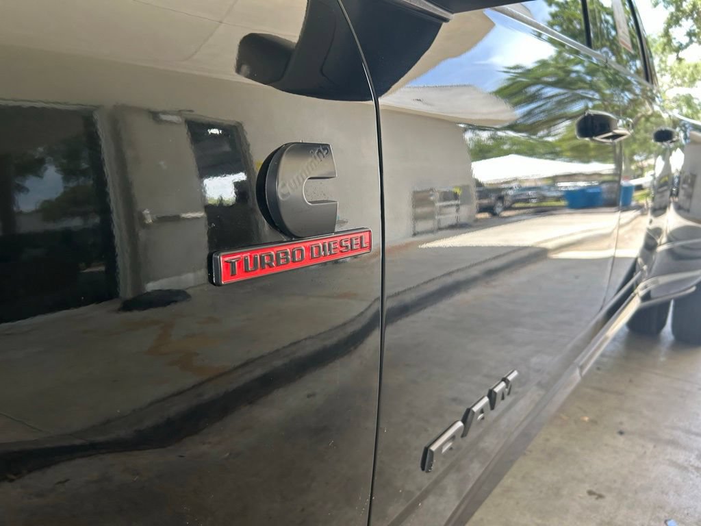 Used 2025 RAM 3500 Laramie w/ Night Edition AWD/4WD image 16
