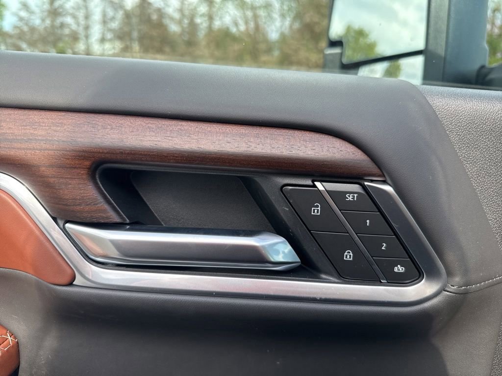 New 2026 GMC Sierra 3500 Denali Ultimate AWD/4WD image 22