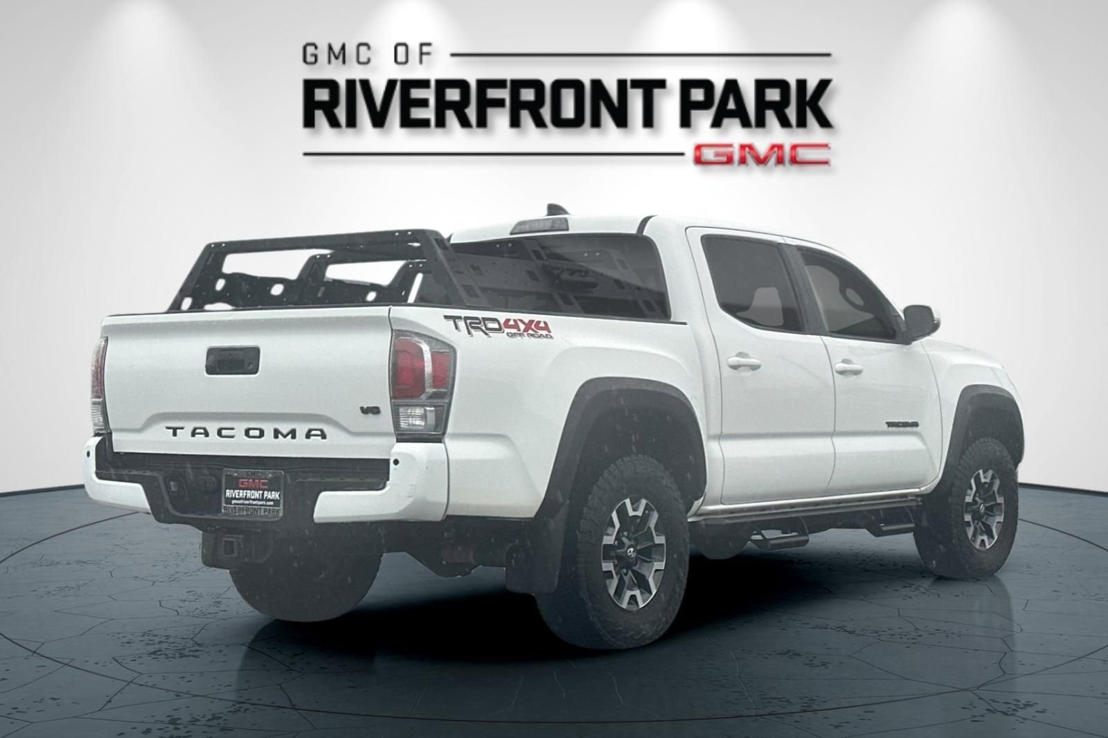 Used 2021 Toyota Tacoma TRD Off-Road w/ Technology Package image 3