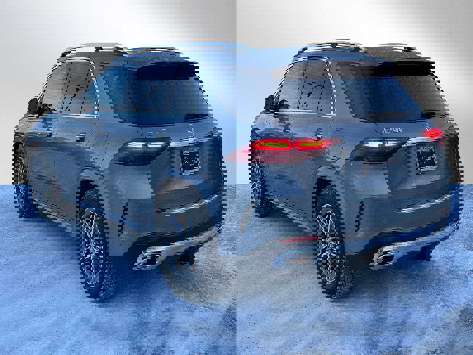 New 2026 Mercedes-Benz GLE 450e 4MATIC image 5