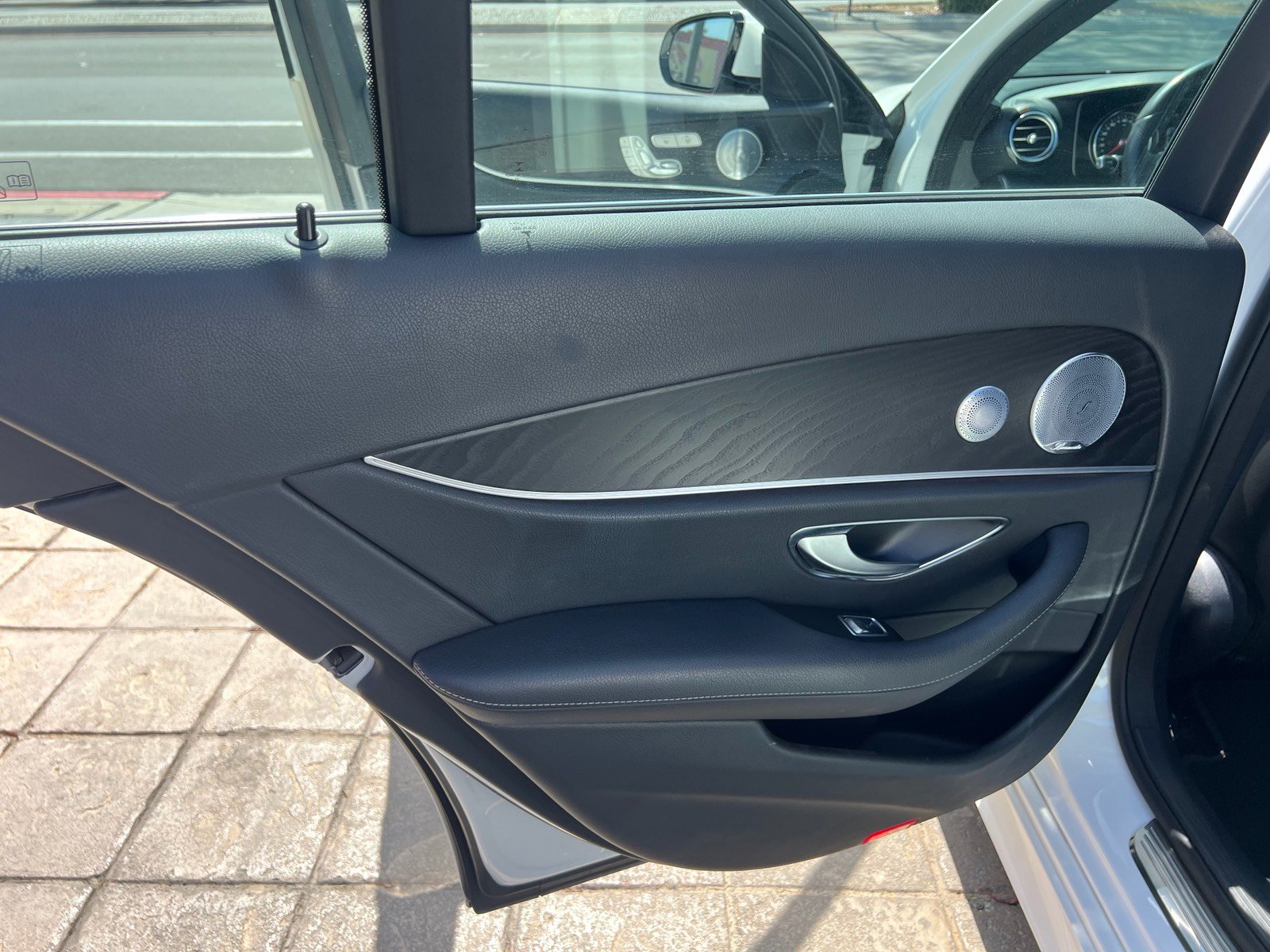 Used 2018 Mercedes-Benz E 300 w/ Premium 2 Package (Q02) image 23
