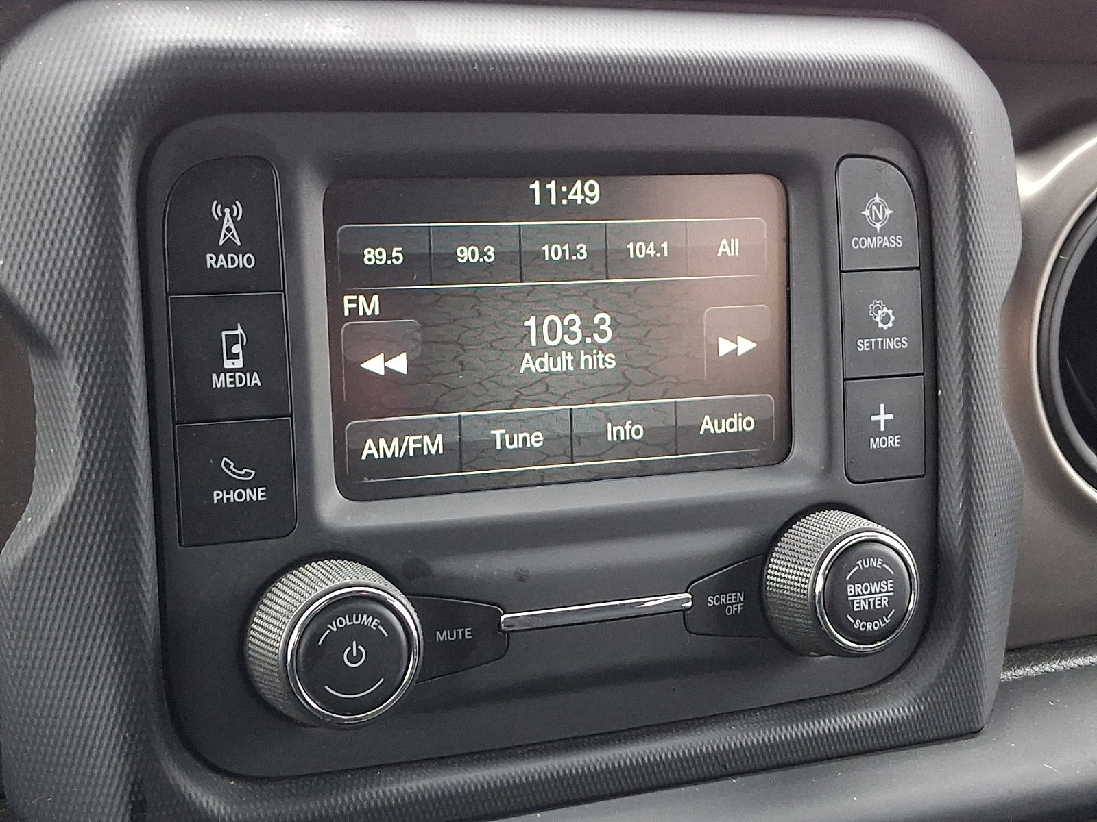 Used 2018 Jeep Wrangler Unlimited Sport S image 23