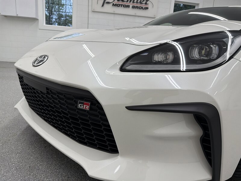 Used 2024 Toyota GR86 Premium w/ Performance Package RWD image 9