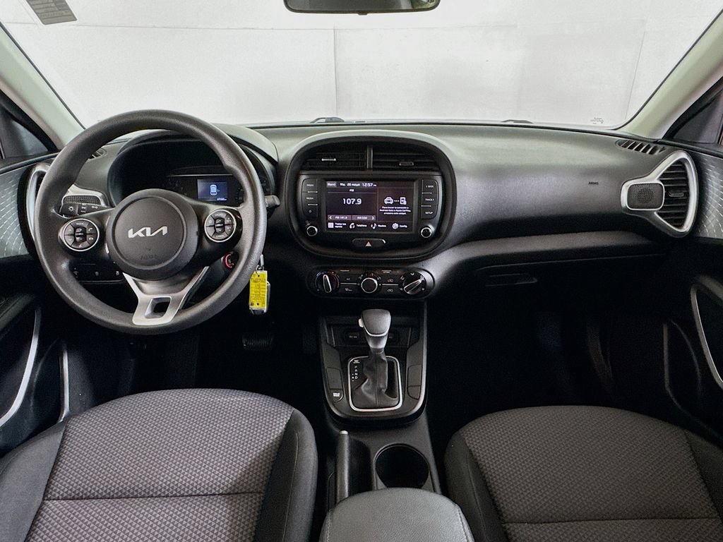 Used 2022 Kia Soul LX FWD image 26