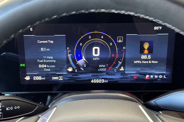 Used 2025 Chevrolet Suburban LT AWD/4WD image 26