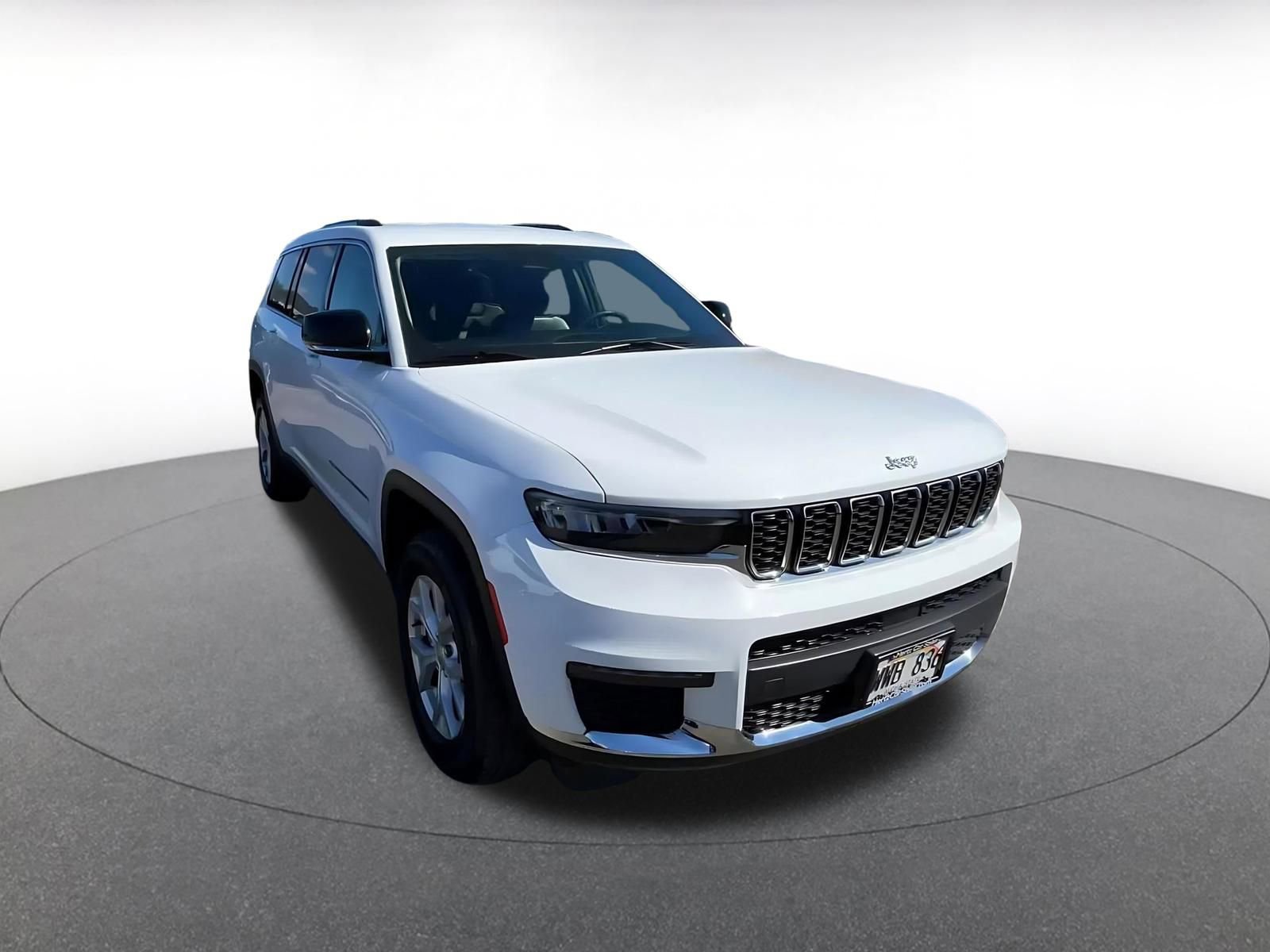 Used 2023 Jeep Grand Cherokee L Limited image 3