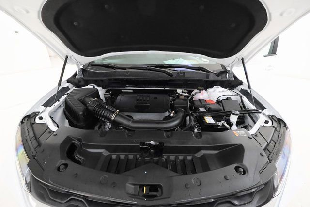 Used 2025 Chevrolet Blazer LT w/ Convenience Package image 6