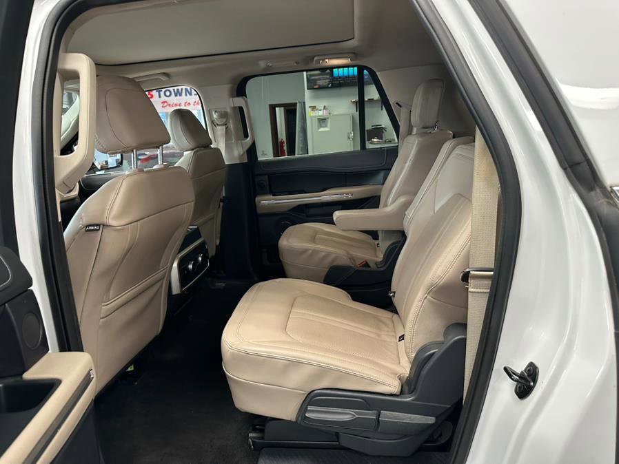 Used 2023 Ford Expedition Max Limited image 30