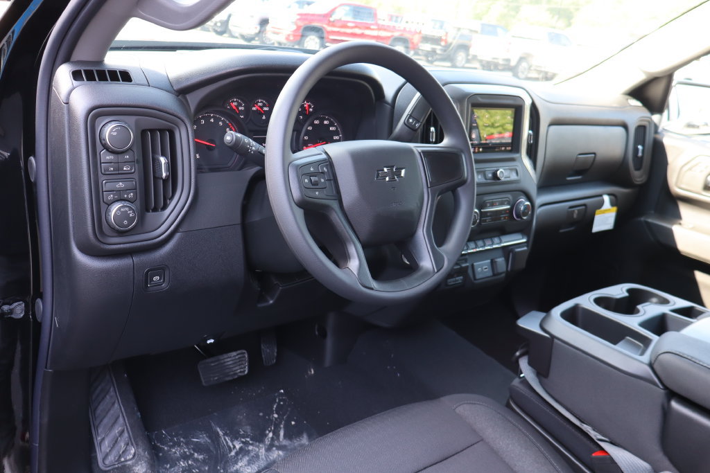 New 2026 Chevrolet Silverado 1500 Custom w/ Rally Edition AWD/4WD image 6