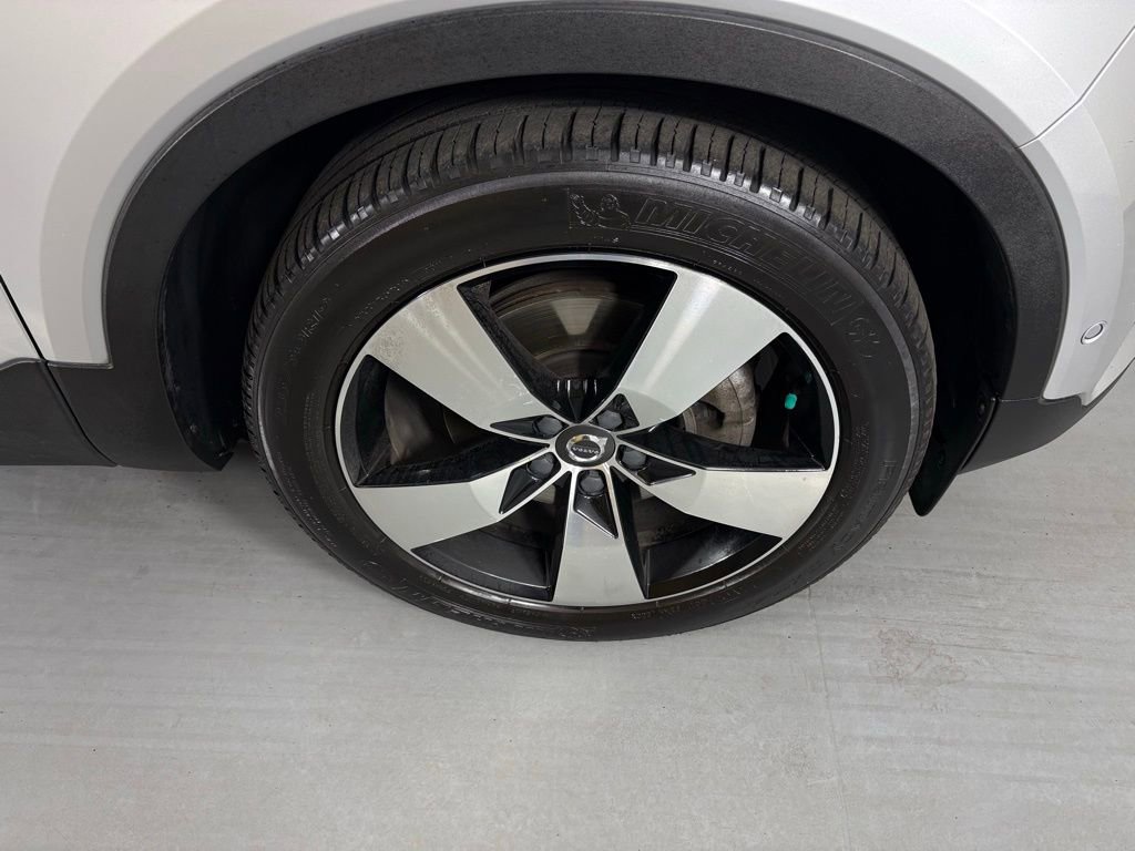 Used 2019 Volvo XC40 T5 Momentum AWD/4WD image 10
