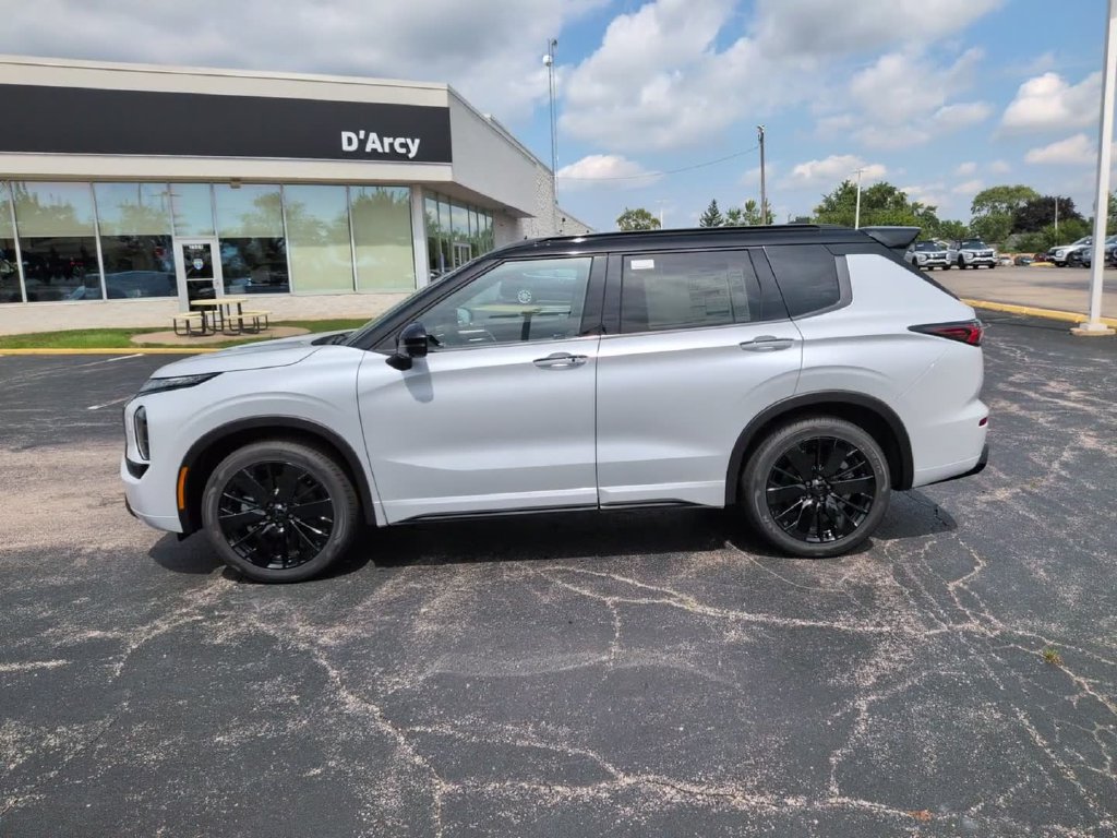 New 2026 Mitsubishi Outlander SEL Black Edition AWD/4WD image 10
