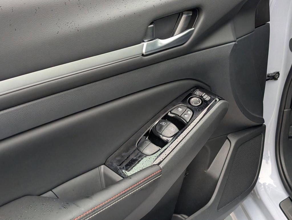 New 2025 Nissan Altima 2.5 SR w/ SR Premium Package image 16