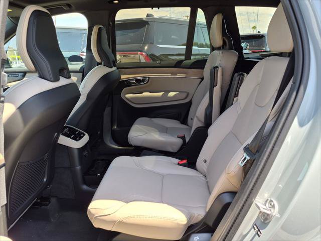 New 2026 Volvo XC90 T8 Ultra w/ Protection Package AWD/4WD image 12