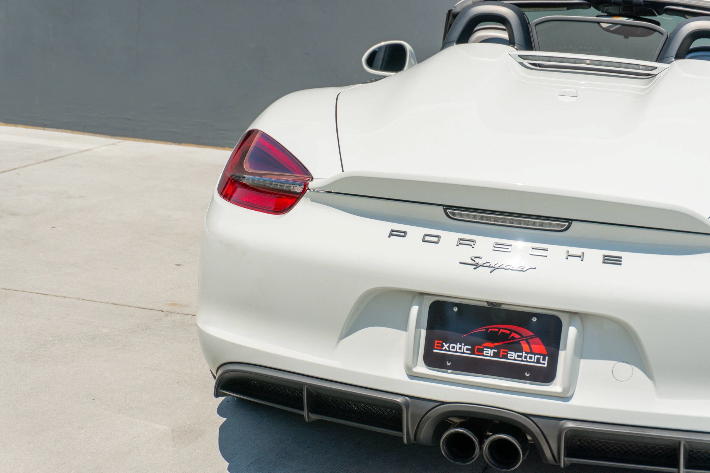 Used 2016 Porsche Boxster Spyder RWD image 45