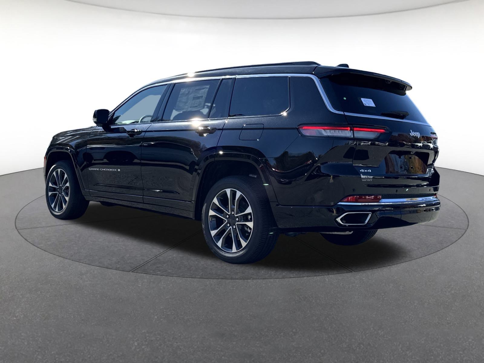 New 2025 Jeep Grand Cherokee L Overland w/ Advanced Protech Group III AWD/4WD image 3