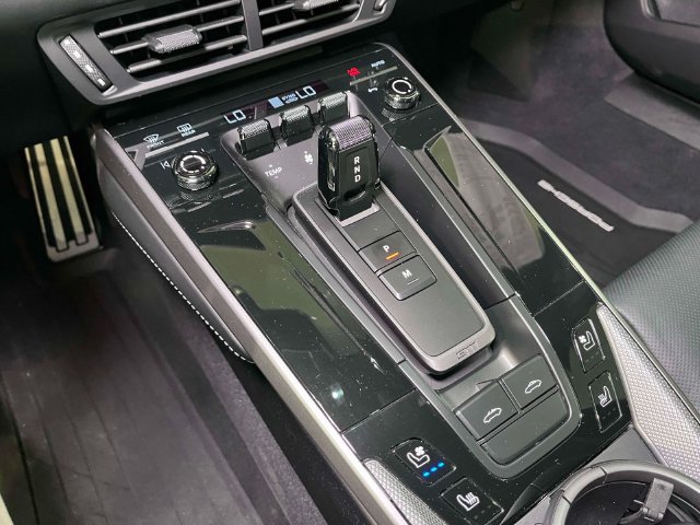 Certified 2026 Porsche 911 Targa 4S AWD/4WD image 31