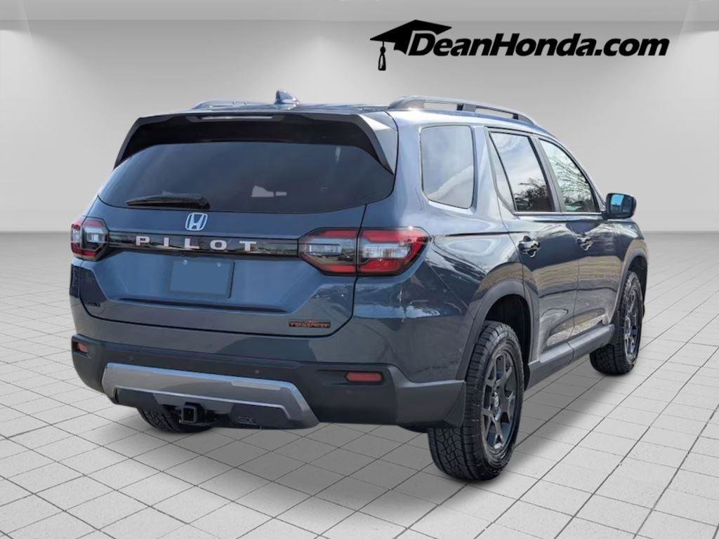 New 2026 Honda Pilot TrailSport image 5
