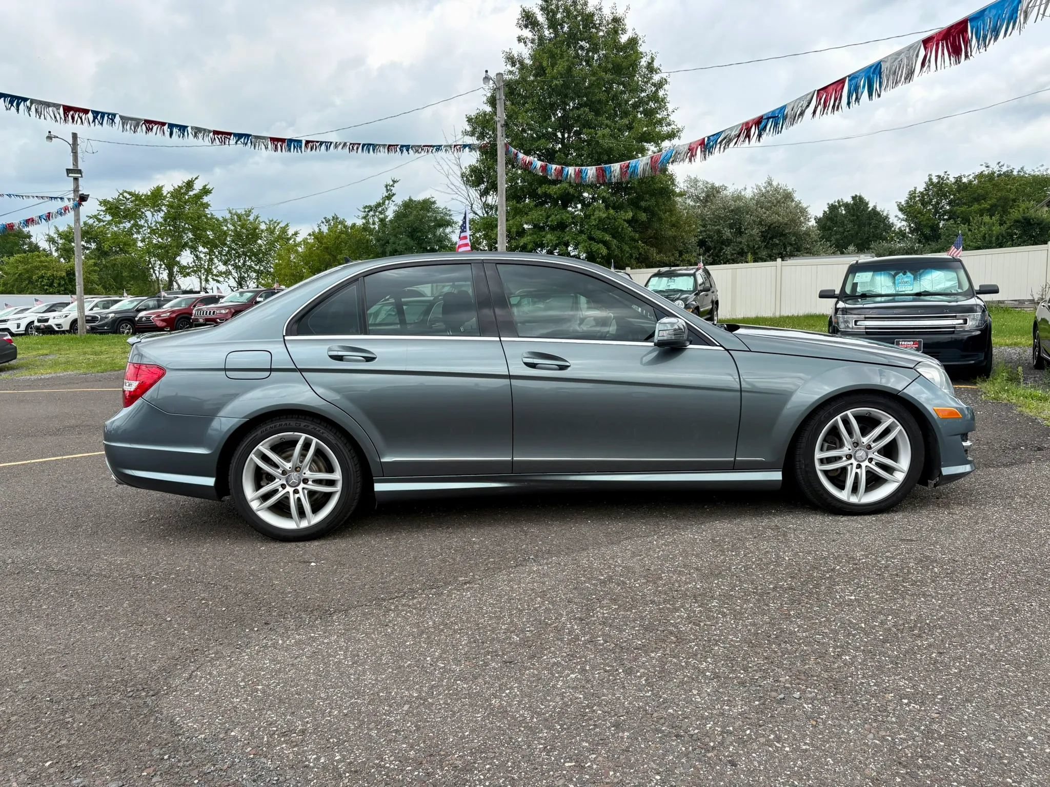 Used 2012 Mercedes-Benz C 300 4MATIC Sedan image 6