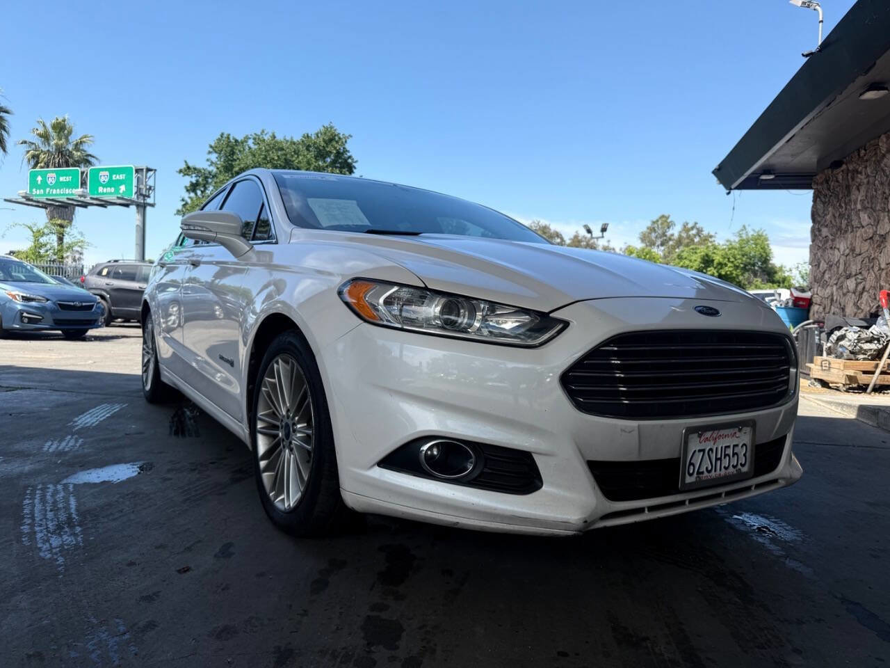 Used 2013 Ford Fusion SE FWD image 3