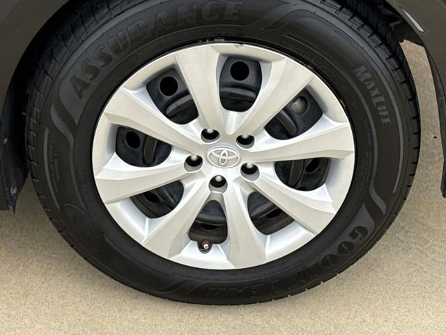 Used 2020 Toyota Corolla LE image 8