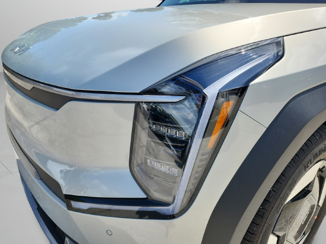 New 2026 Kia EV9 Light RWD image 13