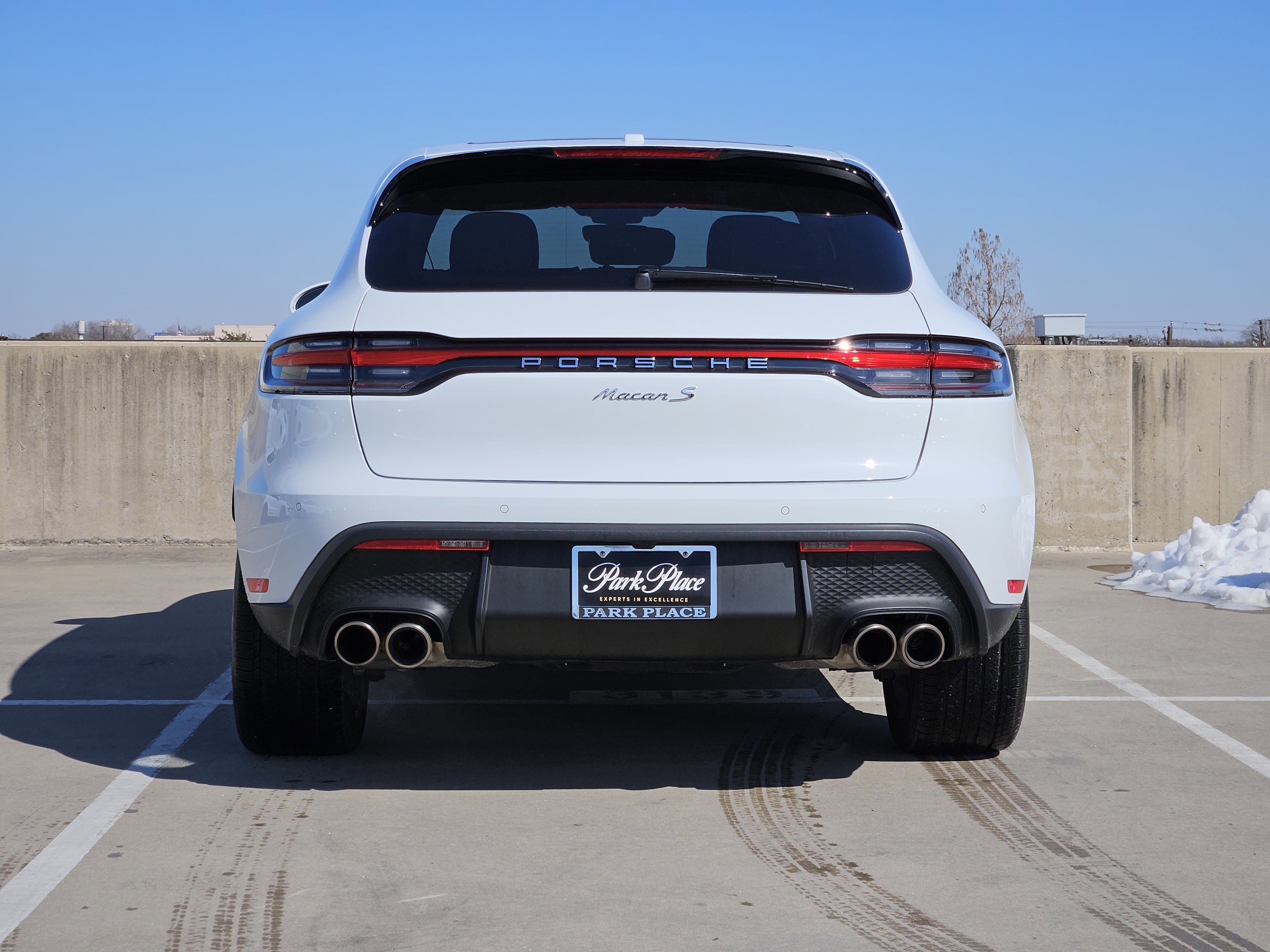 Certified 2025 Porsche Macan S image 7