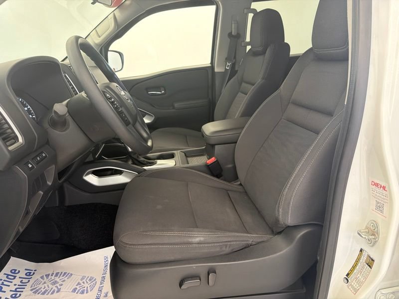 Used 2022 Nissan Frontier SV AWD/4WD image 17
