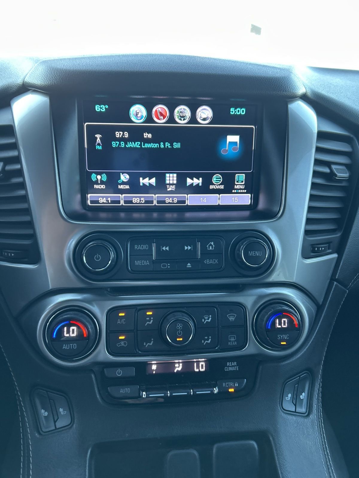 Used 2018 Chevrolet Tahoe LT image 16