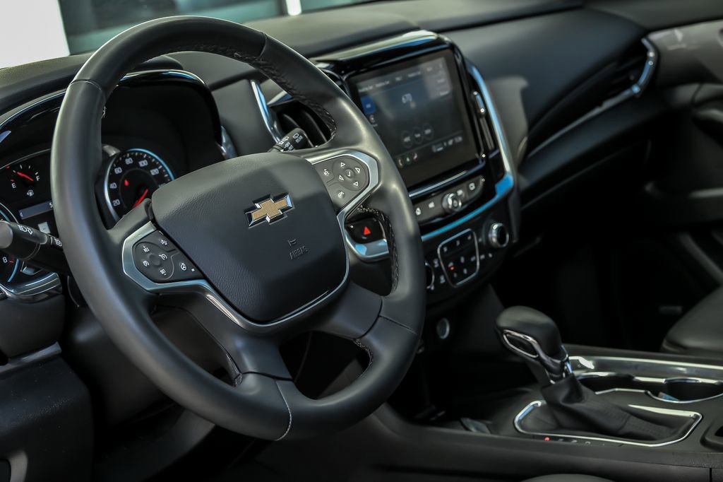 Used 2023 Chevrolet Traverse LT w/ LT Premium Package AWD/4WD image 20
