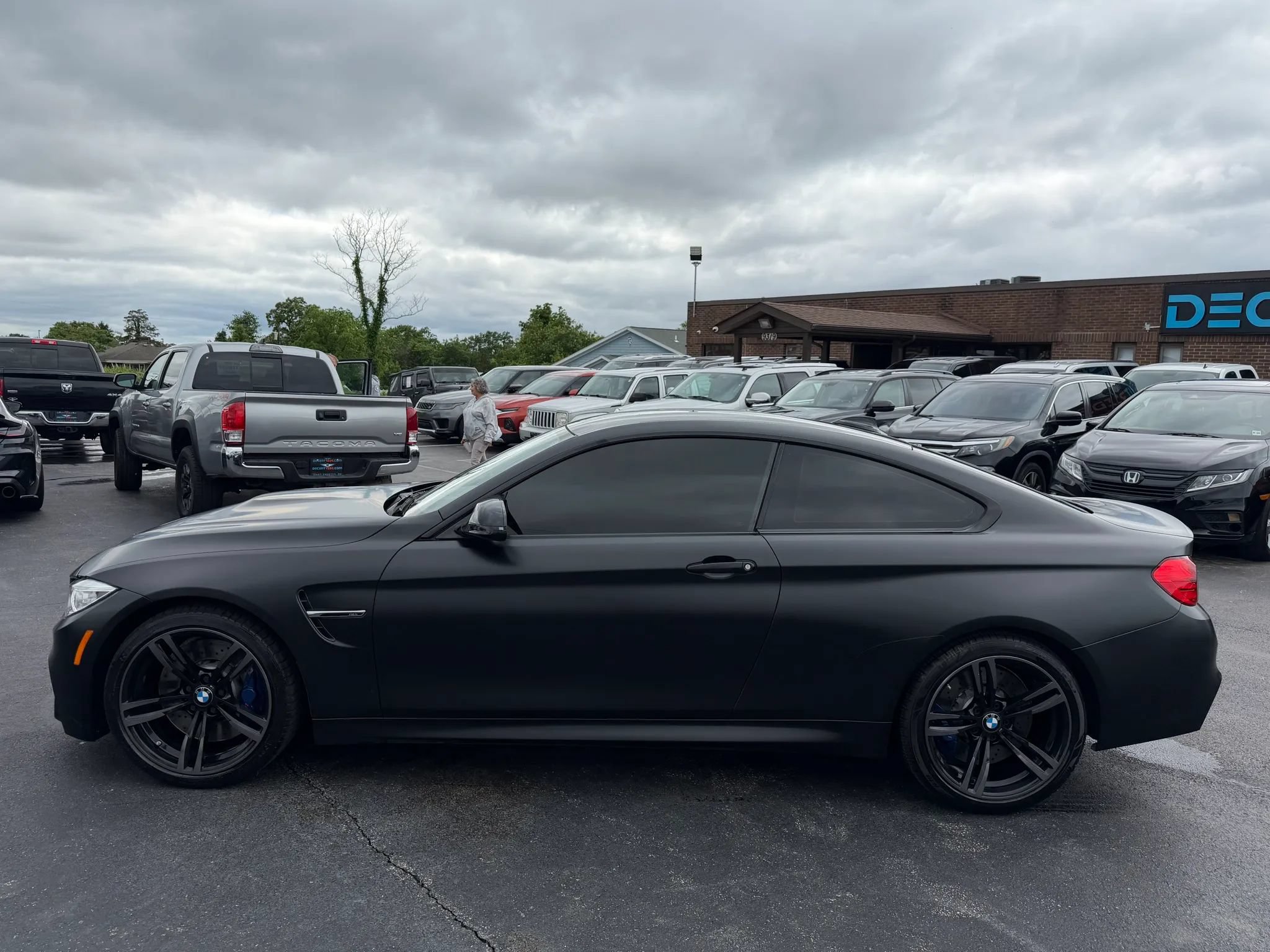 Used 2016 BMW M4 Coupe RWD image 6