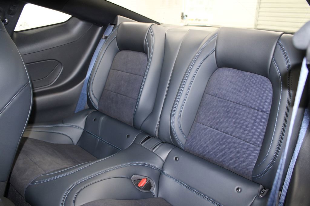 Used 2025 Ford Mustang Dark Horse image 22