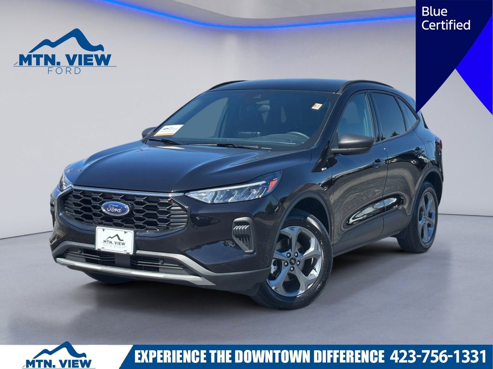 Certified 2025 Ford Escape ST-Line AWD/4WD image 1