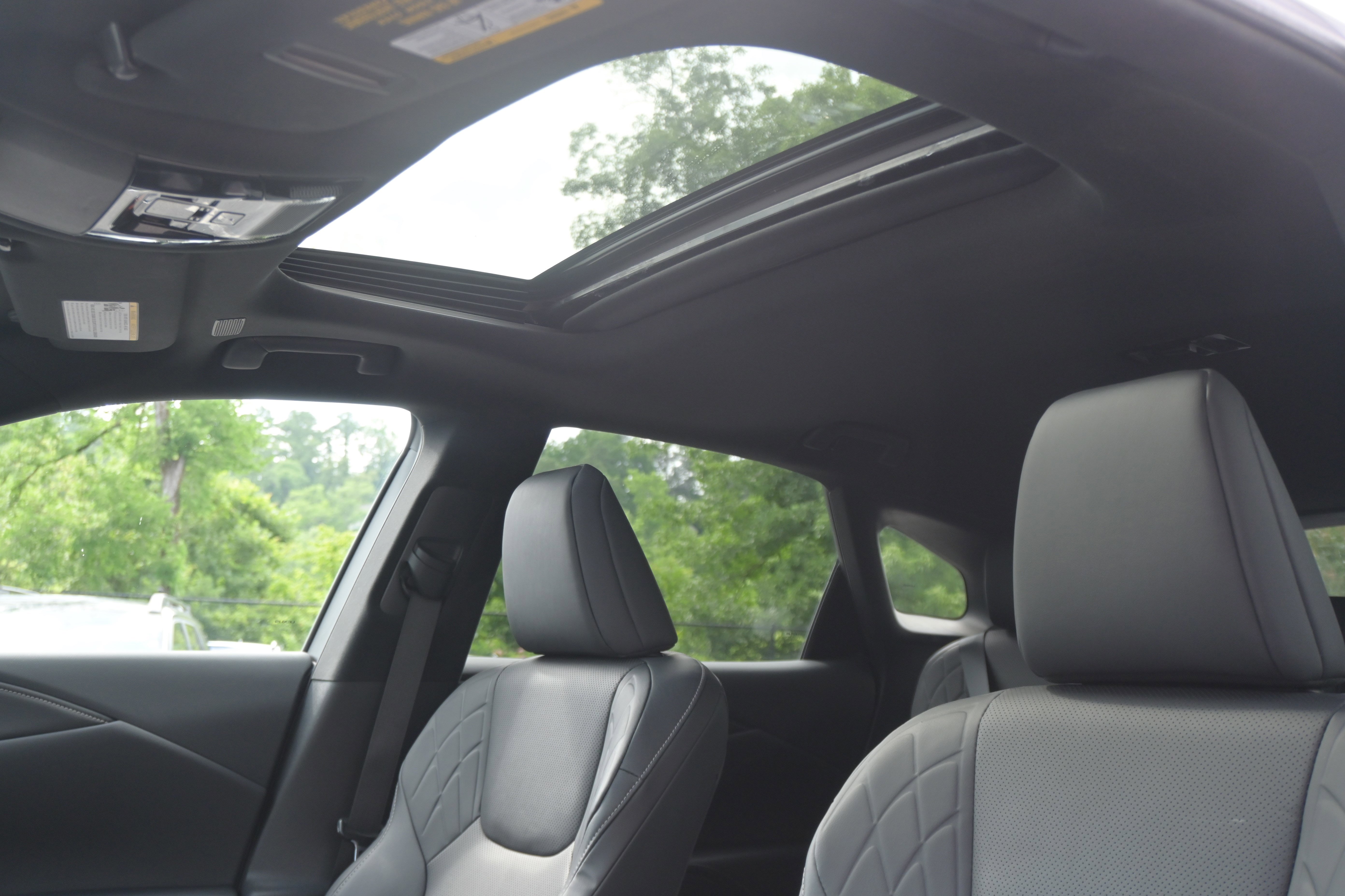Used 2023 Lexus RX 350 Premium w/ Accessory Package AWD/4WD image 28