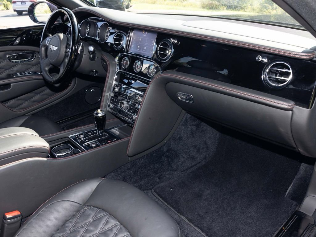 Used 2019 Bentley Mulsanne image 4