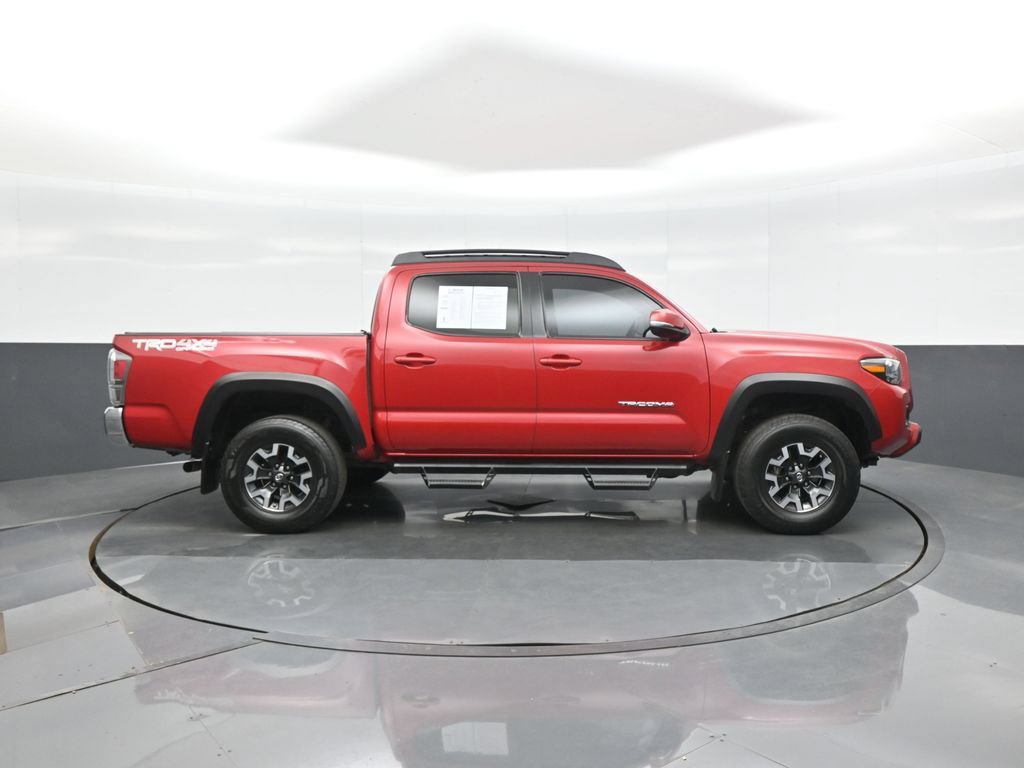 Used 2020 Toyota Tacoma TRD Off-Road AWD/4WD image 8